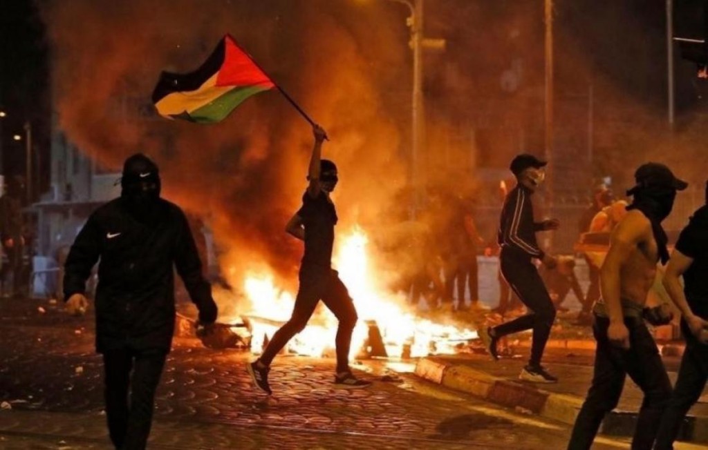 المحامي أحمد خليفة يكشف عن ظروف اعتقال وتحقيق قاسية مر بها معتقلو زلفة