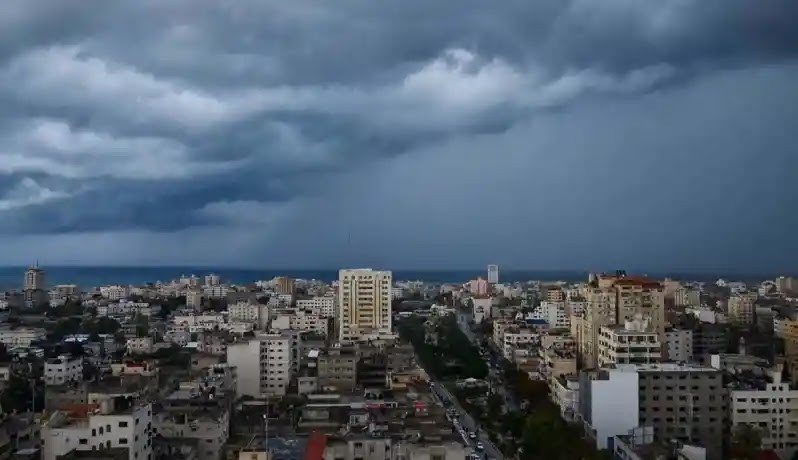 أمطار متوقعة يوم غدٍ.. ولا مؤشرات لمنخفضات قوية