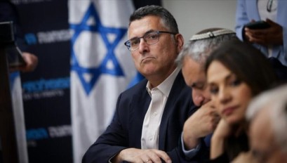 بعد مقاطعتها رسميا في "إسرائيل"..ساعر يوعز بإجراء اتصالات مع أحزاب أوروبية يمينية