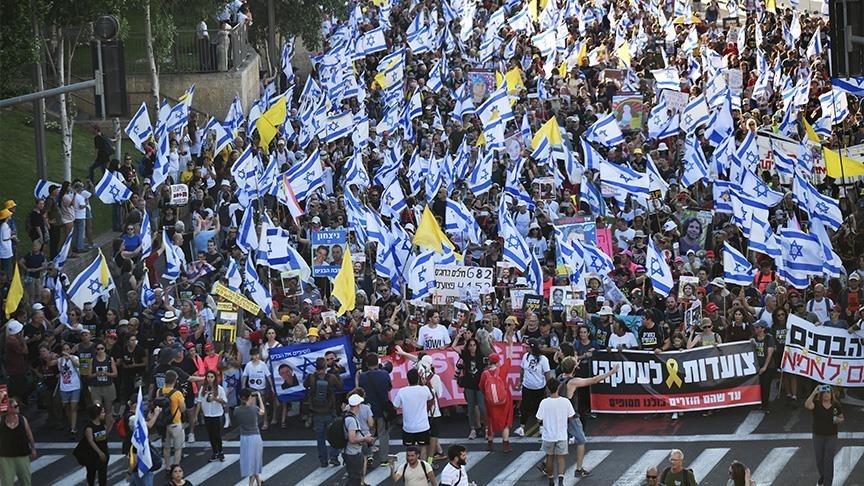 44% من الإسرائيليين يرون أنه ينبغي دفع المفاوضات للمضي بالمرحلة الثانية من الصفقة