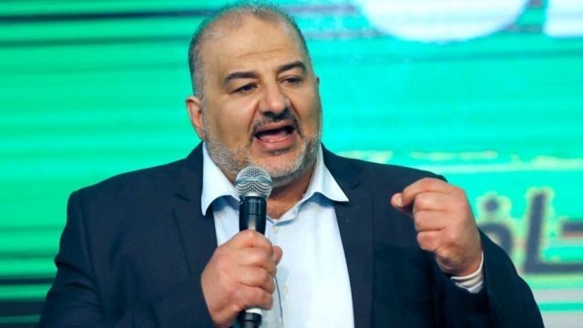 منصور عبّاس أتمّ عمليّة الأسرلة: كيف ذلك؟