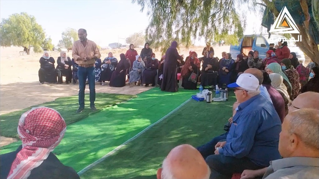 من سخنين.. العشرات يزورون العراقيب للتضامن مع أهلها