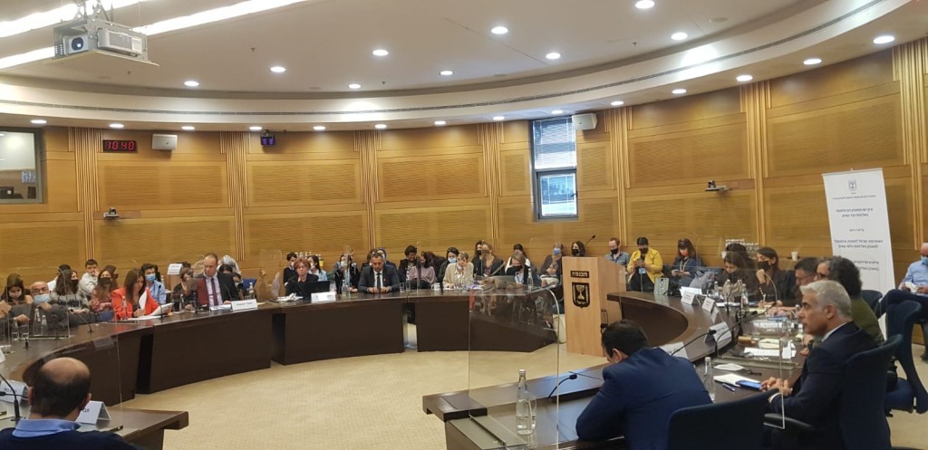 لجنة الداخلية بالكنيست تصادق على قانون ربط البيوت بأراضي48 بالكهرباء