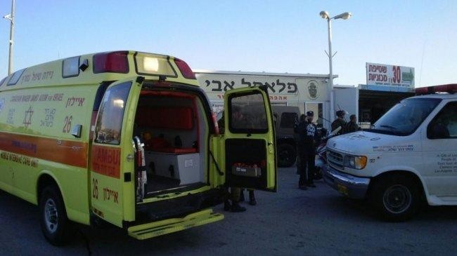 نقل عجوزين من النقب للمستشفى بسبب الإجراءات الإسرائيلية