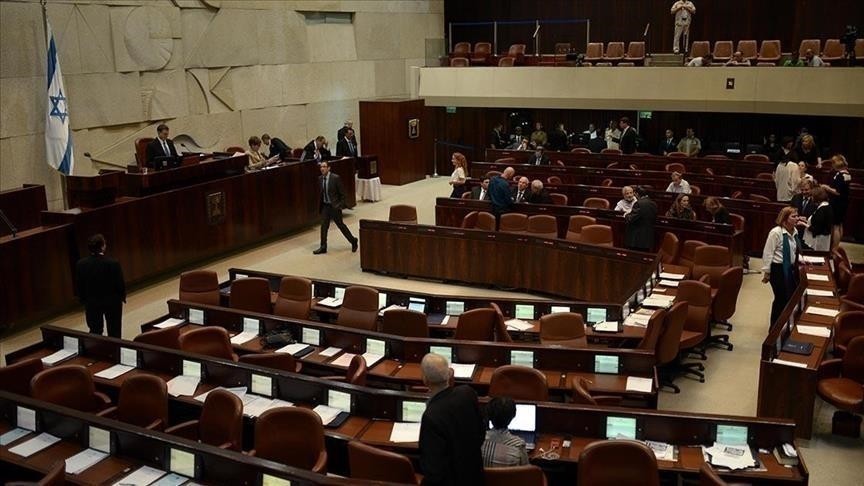 التوصية على لبيد تُعيد السؤال حول جدوى المشاركة الفلسطينية بانتخابات الكنيست