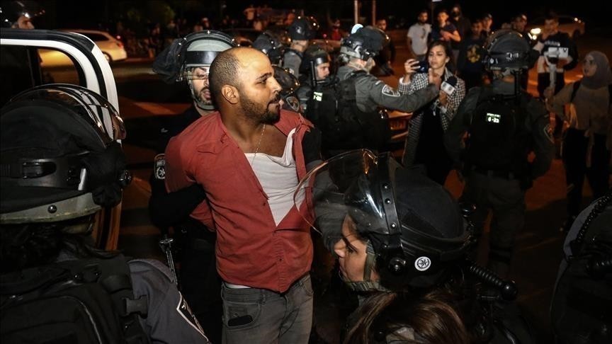 محمد من اللد.. هاجمه المستوطنون فاعتقلته شرطة "إسرائيل"