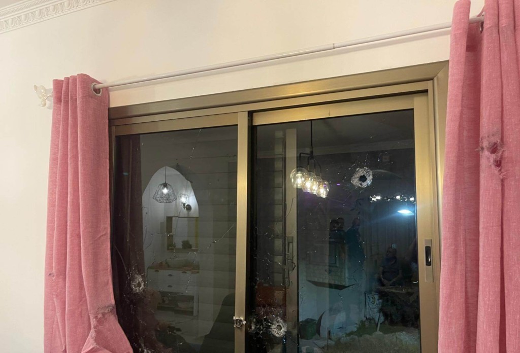 الصحفي نضال إغبارية يوضح للجرمق تفاصيل استهدافه بالرصاص