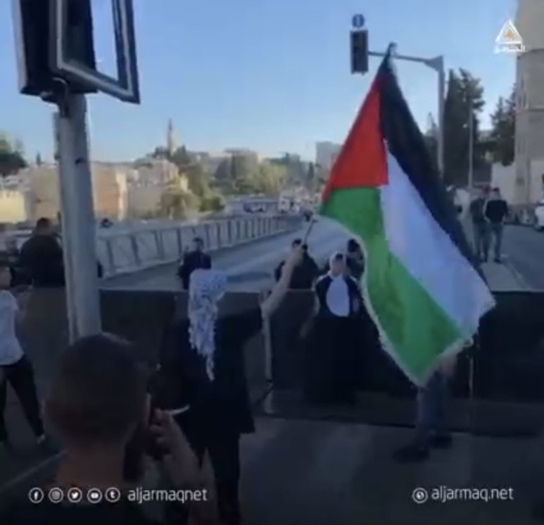 لماذا رفعت صابرين من طمرة علم فلسطين بوجه المستوطنين بالقدس؟