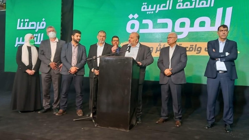 الاستماتة في الدفاع عن الخطيئة والتطبيل لـ “حكومة التغيير”