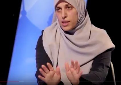 مصادر عائلية تتوقع تمديد اعتقال آية الخطيب