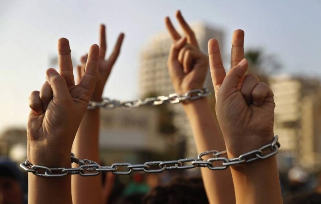 المتابعة تدعو لنفير شعبي دعمًا لقضية الأسرى الفلسطينيين