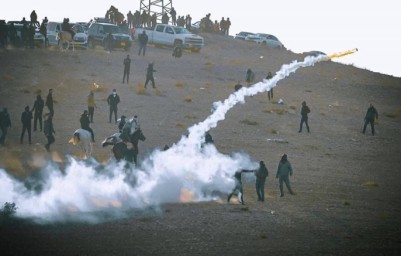 هآرتس: مَن تظاهروا في النقب هم أبناء أمهات فلسطينيات