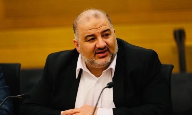 أمام مشروع منصور عبّاس أزمةً واضحة