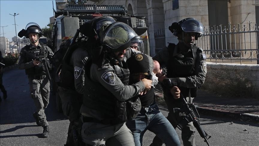 عقب ملاحقة الناشطة سمية فلاح.. حراك حيفا: "هذا روتين نشاط المخابرات في مواجهة ناشطي النضال الفلسطيني"