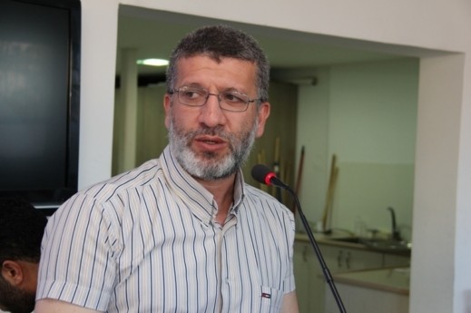 فلسطينيون غاضبون من تصريحات صفوت فريج التي يهدد فيها من ينتقد الموحدة