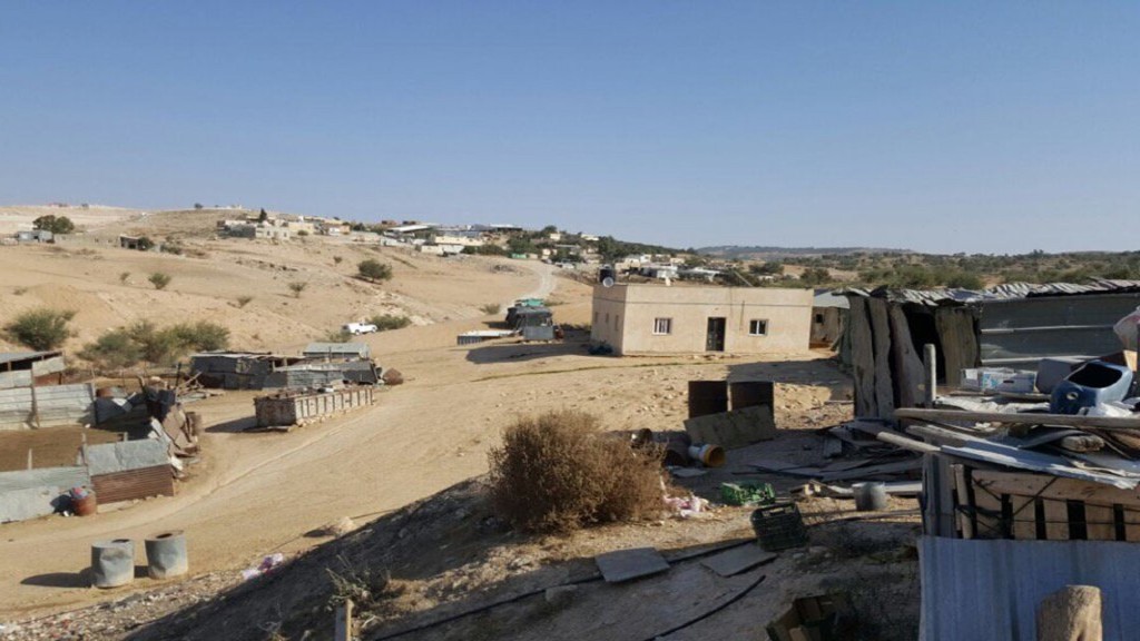 اعتقال فلسطينيين من أم الحيران في النقب في أعقاب استئناف أعمال الحفر بالقرية