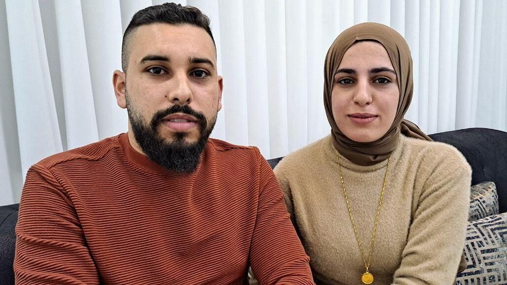 مستوطنون يعتدون على شاب وزوجته من وادي عارة قرب نابلس