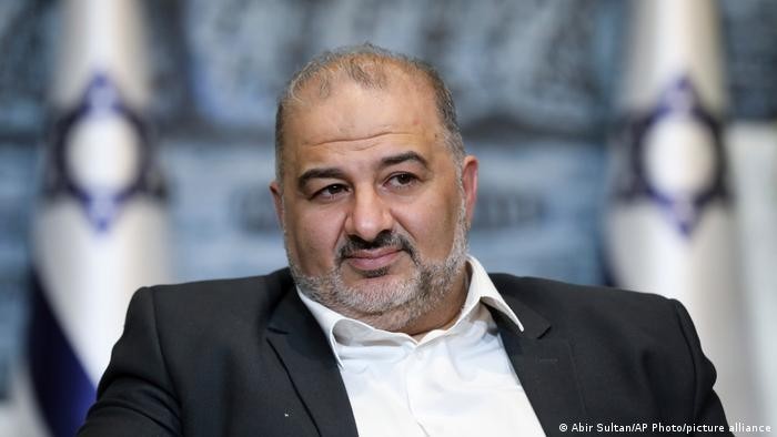 عقب تقرير "أمنستي"..النائب عباس يرفض وصم إسرائيل بـ الأبارتهايد