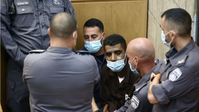 مصلحة السجون الإسرائيلية تستمر بالتنكيل بالأسير الزبيدي