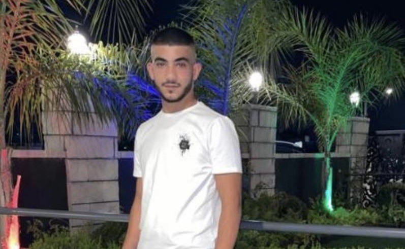 أحدهم جراحه حرجة والطعنات تملأ جسده.. شابان فلسطينيان من اللد والرملة يتعرضان لاعتداء من يهود في "نتانيا"