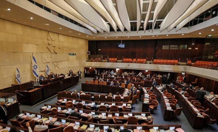 تمرير قانون تمديد الخدمة العسكرية..والمشتركة: القانون مرّ بأصواتٍ الموحدة