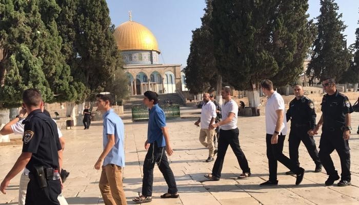 توصيات إسرائيلية بالسماح للمستوطنين باقتحام الأقصى في رمضان القادم