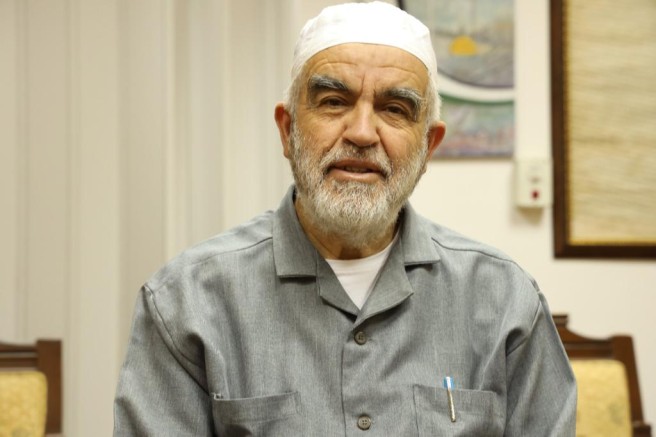 مهزلة في مطار اللد