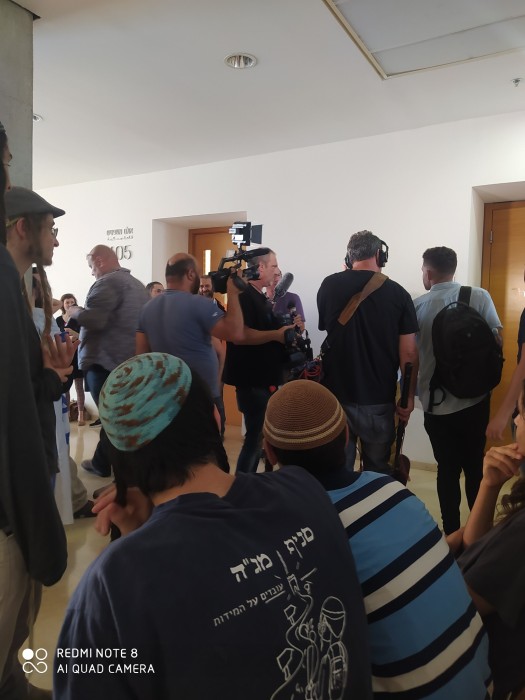 بعد الاعتداء على عائلة معتقل من عكا بالشتم..محامي يدعو لحضور جلسات محاكمة المعتقلين المفصلية