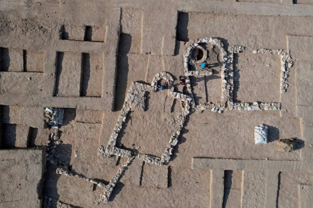 لأول مرة منذ 1200 عام.. إقامة الصلاة في مسجد أثري برهط