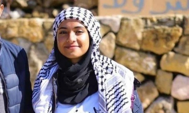 تمديد الحبس المنزلي للطالبة مريم أبو قويدر لمدة 15 يومًا