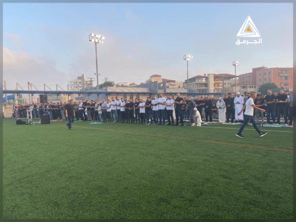 بالفيديو.. آلاف الفلسطينيين يشاركون في أداء صلاة عيد الأضحى بأراضي48