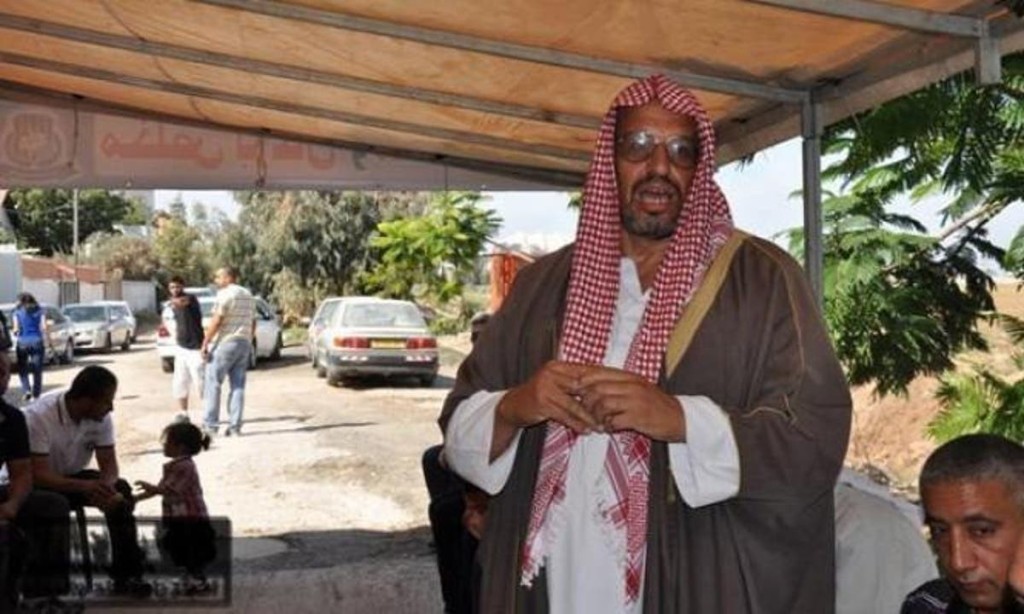 نقل الشيخ يوسف الباز لعيادة سجن ريمون بعد تدهور صحته