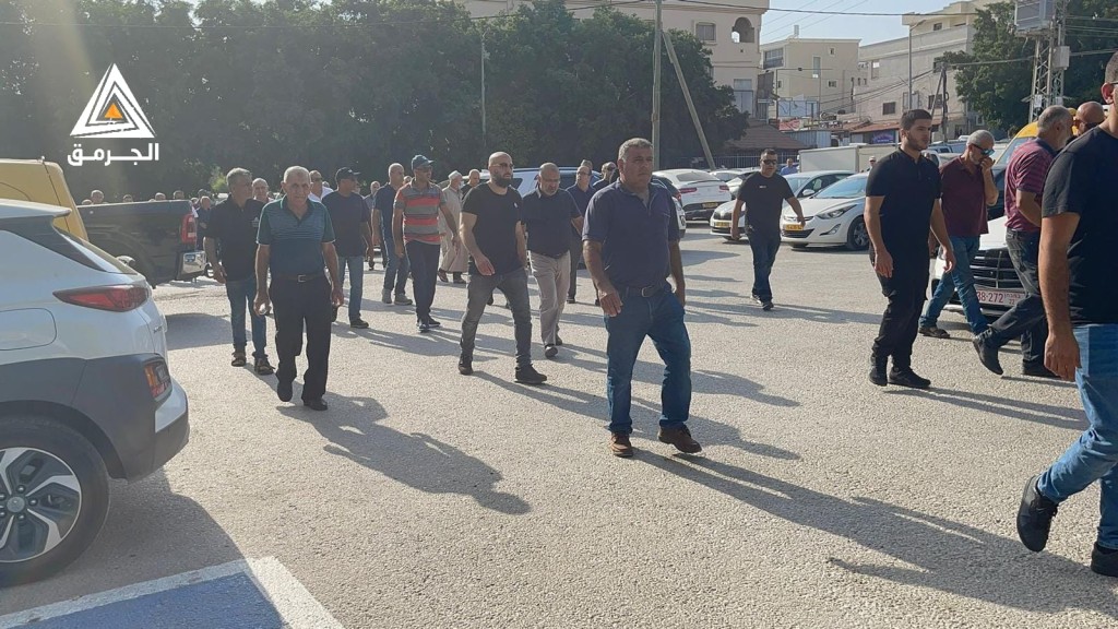 بالفيديو.. العشرات يشيعون جثمان الشاب محمد عثامنة ضحية جريمة القتل بباقة الغربية