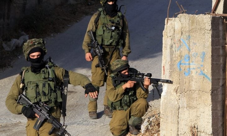 ارتقاء فلسطيني وإصابة نجله برصاص الاحتلال قرب رام الله