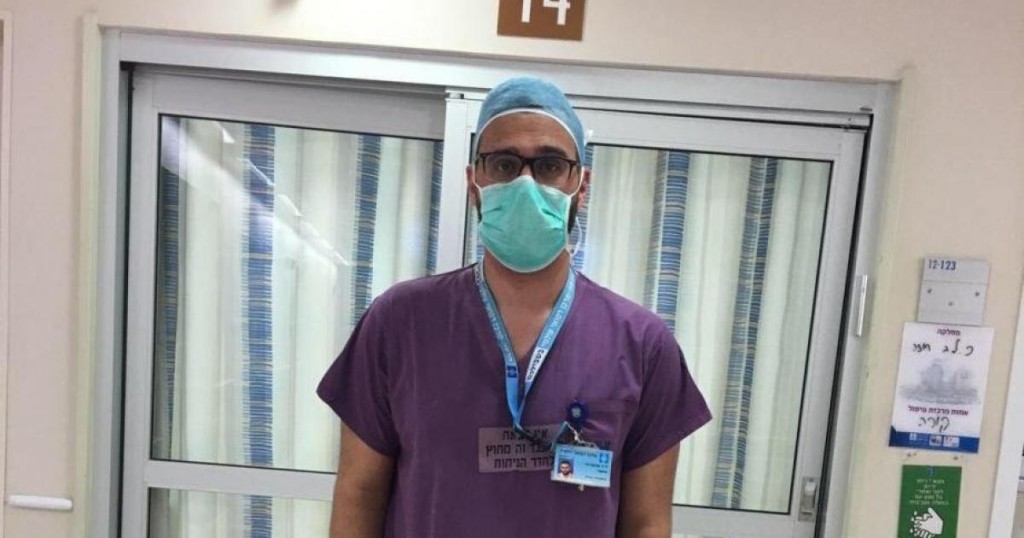 مستشفى "هداسا" يتراجع عن قرار فصل الطبيب الفحماوي أحمد محاجنة
