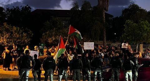 صحافي من حيفا: "استخدام الرصاص الحي لقمع المتظاهرين شرعنة لارتكاب مجازر"