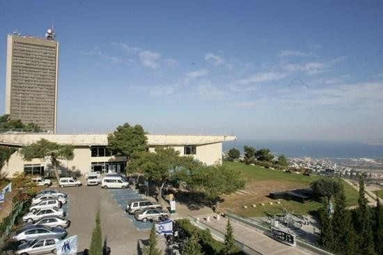 عدالة تتوجه برسالة عاجلة لإدارة جامعة حيفا بعد فصل طلبة فلسطينيين