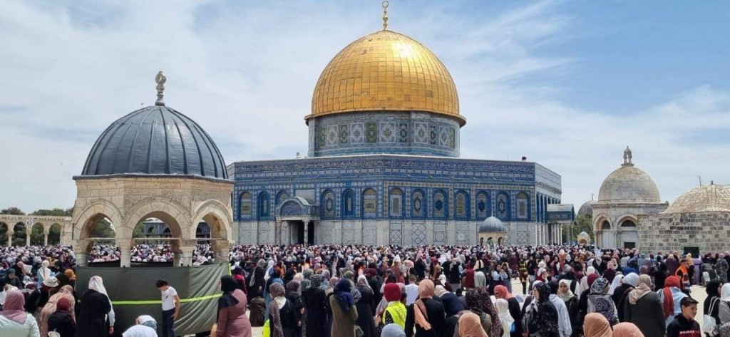قيادات ونشطاء في أراضي48 يدعون للتوجه للصلاة بالأقصى المبارك
