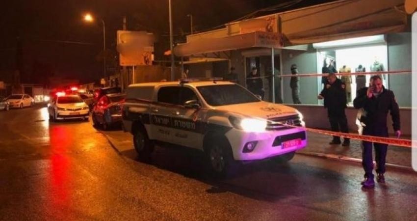 إصابة شاب بجراح خطيرة بجريمة إطلاق نار في الشيخ دنون
