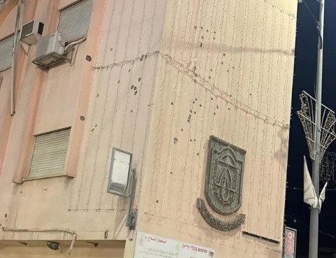 مجلس محلي الرينة يعقد جلسة طارئة عقب إطلاق النار على مبنى المجلس