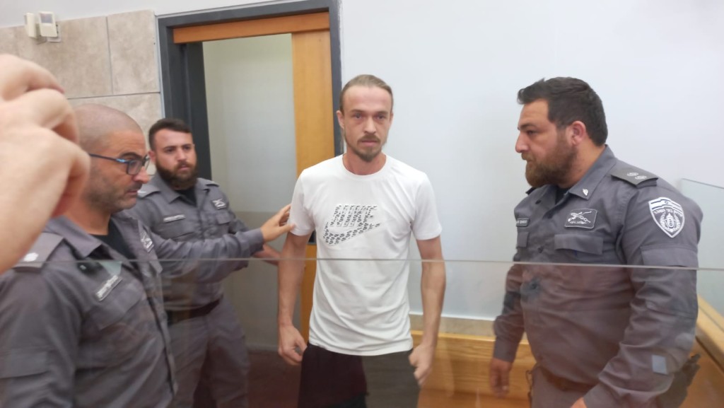 اتهام دنيس موكين بقتل ديار عمري من صندلة