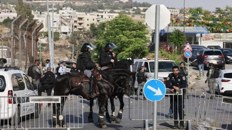 الكشف عن تفاصيل إطلاق شرطي إسرائيلي النار على قاصر والتسبب بإصابة خطيرة لها