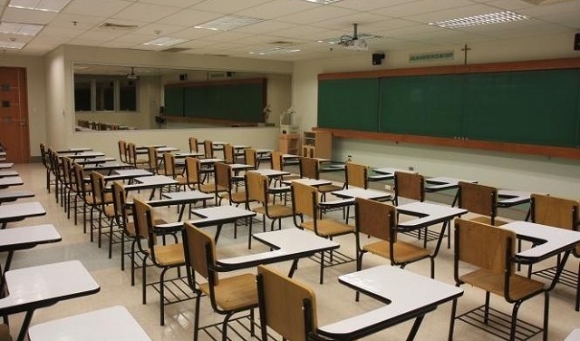 "هآرتس" تكشف: مصير 16% من الطلاب الإسرائيليين الذين تم إجلاؤهم مجهول