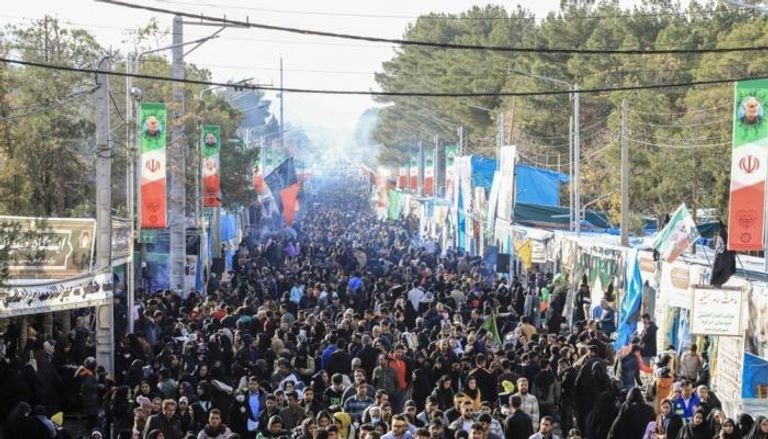 مقتل 73 شخصًا وإصابة آخرين في انفجارين قرب مرقد قاسم سليماني بمدينة كرمان الإيرانية