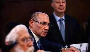 محافظ بنك إسرائيل يتبنى موقف شركات التصنيف الائتماني