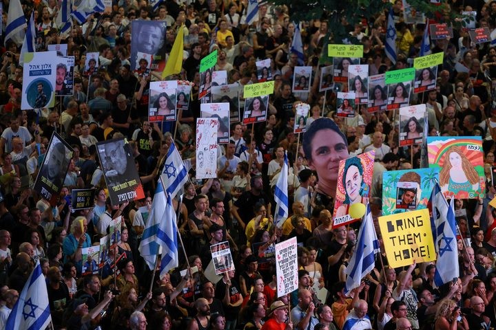 رئيس الموساد لعائلات المحتجزين الإسرائيليين: احتمالات التوصل لصفقة ضئيلة
