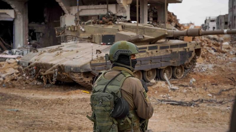 مطالبات لجنود وضباط في الجيش الإسرائيلي بعدم السفر ومغادرة دول أجنبية لهذه الأسباب