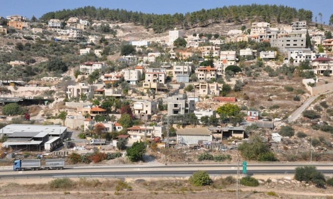 القوات الإسرائيلية تهدم مبنى قيد الإنشاء في عارة