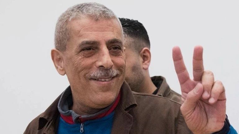 نقل الأسير وليد دقة إلى مشفى "إساف هروفيه" بعد تدهور حالته الصحية
