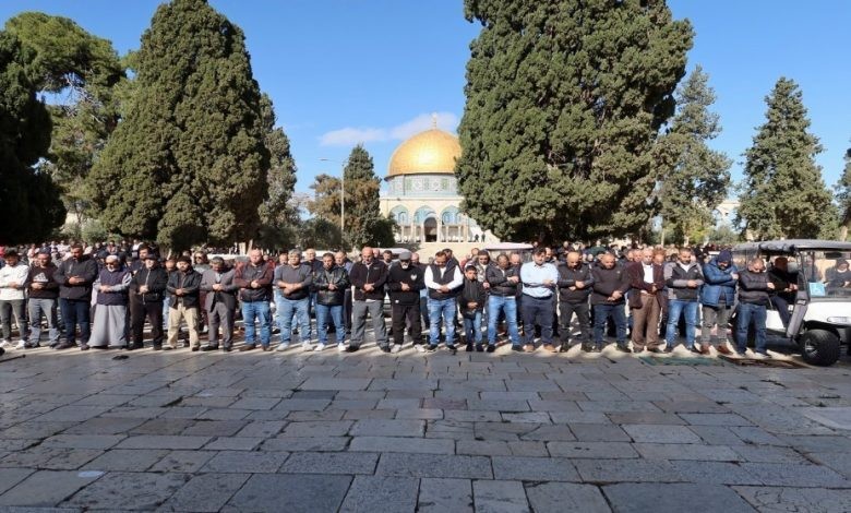 التجمع: حق الفلسطينيين بالأقصى والعبادة فيه من الثوابت وليست منة من أحد